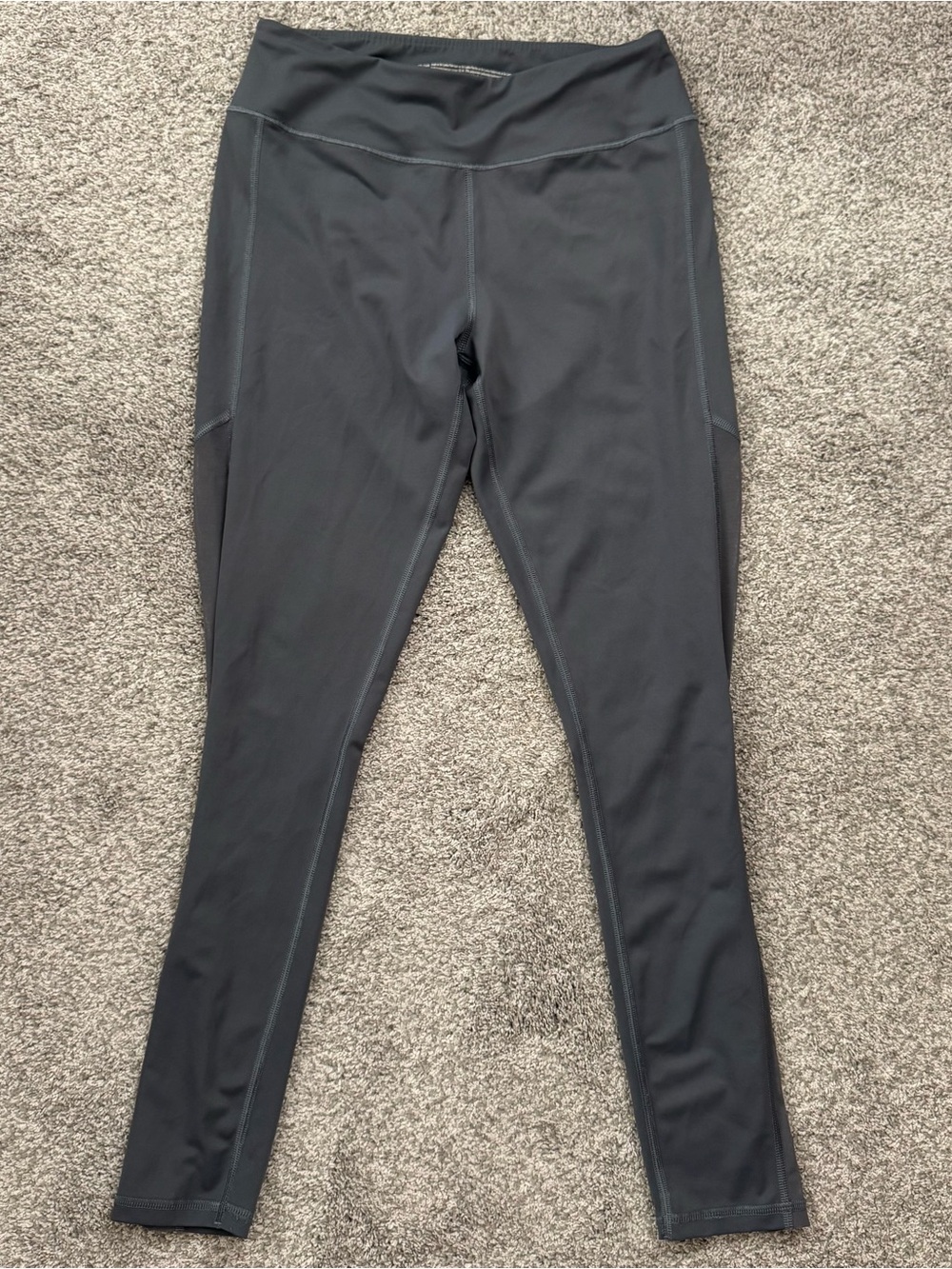 Victoria's Secret Sport Women's Size M Gray Mesh Sides 27 x 27 Leggings